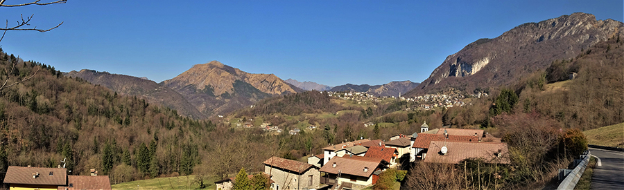 Vista verso Cornalba con soprastante la Corna Bianca e Cima Cornetti